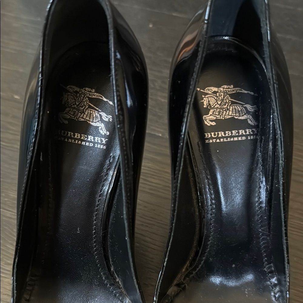 Burberry Black Patent Leather Heels – Size 36.5 | NWOB | Elegant Designer Pumps - Picture 9 of 14